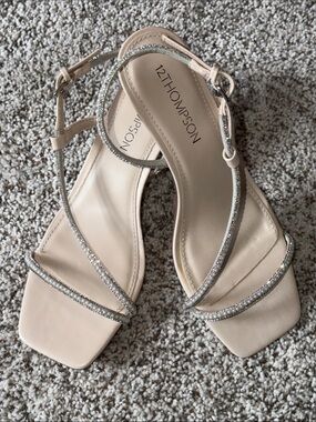 NWOT 12 Thompson Cream Crystal/Pearl-Strap Sandals